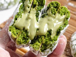 5 Camilan Enak Online untuk Stok Makanan di Rumah