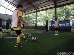 Serunya Anak-anak Down Syndrome di Bandung Main Bola Bareng Persib
