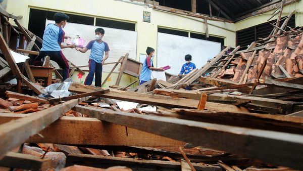 Begini Kondisi Dua SD di Bogor yang Ambruk Akibat Hujan