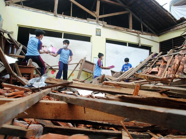 Begini Kondisi Dua SD di Bogor yang Ambruk Akibat Hujan