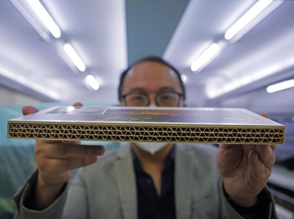 Hong Kong Diamuk Covid-19, Perusahaan Ini Bikin Peti Mati dari Kardus