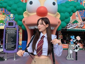 Most Pop: Ibu 2 Anak yang Kelewat Imut Sampai Diajak Kenalan Anak-anak SMP Most Pop: Ibu 2 Anak yang Kelewat Imut Sampai Diajak Kenalan Anak-anak SMP