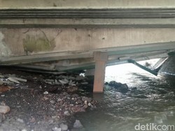 Jembatan Balun Lamongan yang Ambles Langsung Dibongkar