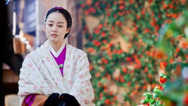 Kim Tae Hee sebagai Jang Ok Jung
