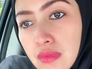 Meggy Wulandari Menangis, Kenapa? Meggy Wulandari Menangis, Kenapa?