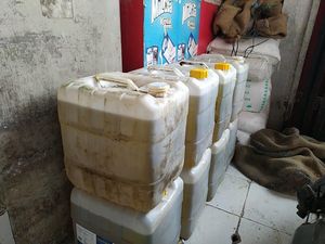 Curhat Pedagang Pasar: Minyak Goreng Curah Antara Ada dan Tiada