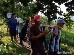Ini Penyebab Warga Jombang Pikul Orang Sakit ke Puskesmas Sejauh 8 Km