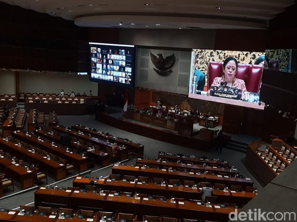Paripurna Pengesahan Calon Anggota BPK, 32 Anggota DPR Hadir Fisik Paripurna Pengesahan Calon Anggota BPK, 32 Anggota DPR Hadir Fisik