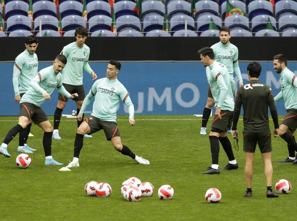 Ronaldo Cs Panaskan Mesin, Incar Tempat di Piala Dunia 2022