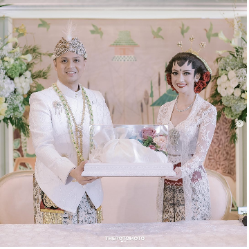7 Barang Seserahan Pernikahan yang Wajib Ada, Sarat Makna untuk Pengantin