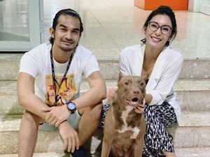 Eks Istri Bikin Geger di Tengah Kemesraan Tengku Tezi dan Tyas Mirasih Eks Istri Bikin Geger di Tengah Kemesraan Tengku Tezi dan Tyas Mirasih