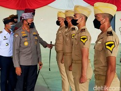 Baharkam Polri Kembali Cetak Pilot di Akademi Penerbang Indonesia Banyuwangi