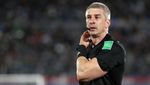 Bukan Ade Rai, Ini Wasit Terkuat Dunia... Bisepnya Saja 44 Cm!