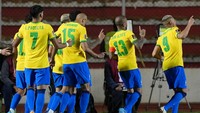 Dengan hasil ini, Brasil yang sudah dipastikan lolos ke putaran final jauh-jauh hari, tetap memuncaki klasemen CONMEBOL. Selecao mengoleksi 45 poin dari 17 pertandingan, unggul enam poin dari Argentina di posisi kedua.
