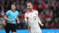 Christian Eriksen tampil prima di timnas Denmark. Foto: Getty Images/Martin Rose