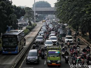 Hindari! Ini Jam-jam Rawan Macet di Jakarta saat Bulan Puasa Hindari! Ini Jam-jam Rawan Macet di Jakarta saat Bulan Puasa