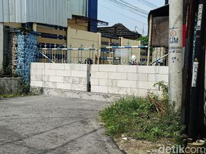 Akses Jalan Ditutup Polresta, Warga Purwosari Solo Ngadu ke DPRD Akses Jalan Ditutup Polresta, Warga Purwosari Solo Ngadu ke DPRD