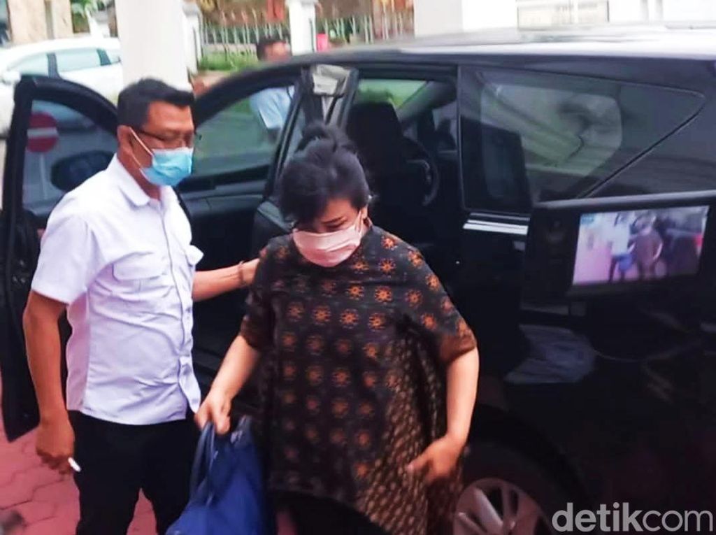 Bos KSP di Banyuwangi Tipu Rp 260 M Ditahan, Korban Bersyukur Hukum Ditegakkan Bos KSP di Banyuwangi Tipu Rp 260 M Ditahan, Korban Bersyukur Hukum Ditegakkan