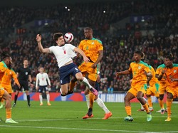 Inggris Menang, Harry Maguire Dicemooh Suporternya Sendiri