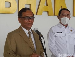 Sebut Papua Aman, Mahfud Md Soroti Penyitaan Senjata Ilegal