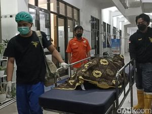 Suami yang Bunuh Istri Bantah Benturkan Kepala Korban ke Teras Hingga Tewas