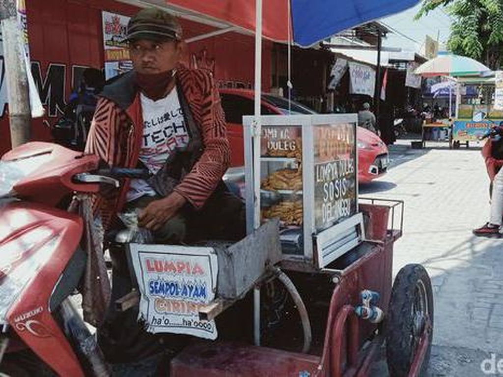 Bantu Peri Santoso, Difabel Penjual Lumpia yang Butuh Motor Roda Tiga
