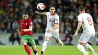Bruno Fernandes menjadi bintang kemenangan setelah memborong dua gol Selecao das Quinas, yang dicetak di masing-masing babak.