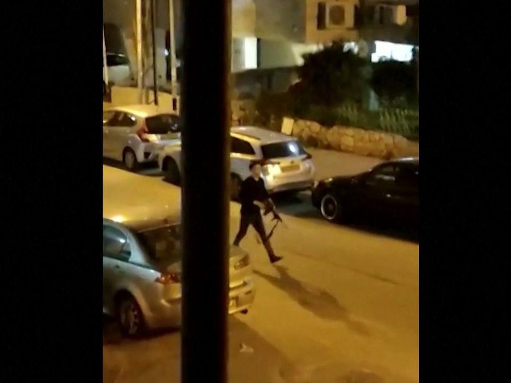 Pria Arab Tembaki Warga Israel di Tel Aviv, 5 Orang Tewas