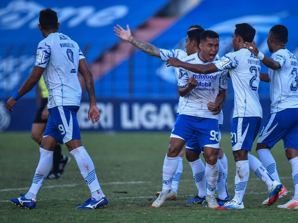 Robert Alberts Ingin Persib Uji Coba dengan Tim Luar Negeri Robert Alberts Ingin Persib Uji Coba dengan Tim Luar Negeri