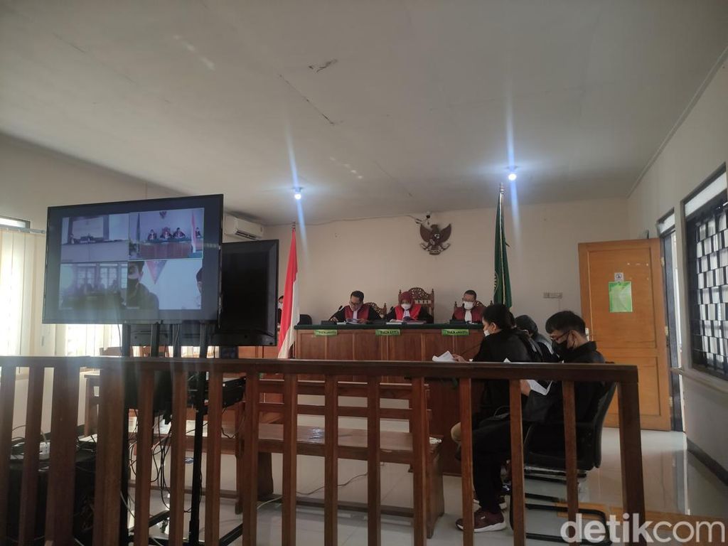 Pria Arab Pembunuh Sarah Minta Hakim Tolak Dakwaan Jaksa Pria Arab Pembunuh Sarah Minta Hakim Tolak Dakwaan Jaksa