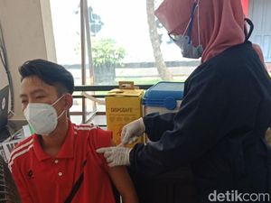 Simak 21 Jadwal Lengkap Vaksinasi COVID-19 di Trenggalek