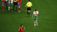Ronaldo cs tersisih di babak 16 besar di tangan Spanyol, negara tempatnya merumput sebagai pemain Real Madrid pada saat itu. Foto: Getty Images/Laurence Griffiths