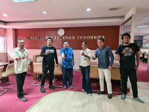 Tim Jelajah Kebangsaan PWI Tiba di Jakarta Usai Sambangi 31 Provinsi RI Tim Jelajah Kebangsaan PWI Tiba di Jakarta Usai Sambangi 31 Provinsi RI