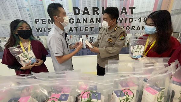 Donasi untuk Nakes dan Pasien Covid-19 RSDC Wisma Atlet