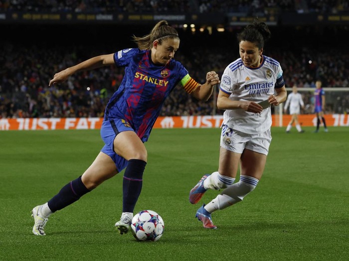 Soccer Football - Women's Champions League - Quarter Final - Second Leg - FC Barcelona v Real Madrid - Camp Nou, Barcelona, Spain - March 30, 2022 FC Barcelona's Caroline Hansen scores their fifth goal REUTERS/Albert Gea