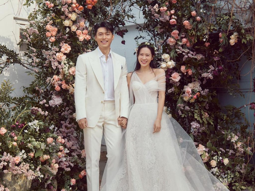 Son Ye Jin Menikah Pakai Gaun Pengantin Vera Wang, Cantik Bak Princess