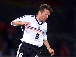 Legenda Jerman Ini Sebut Haaland Lebih Layak Raih Ballon dOr, Di Maria Bereaksi