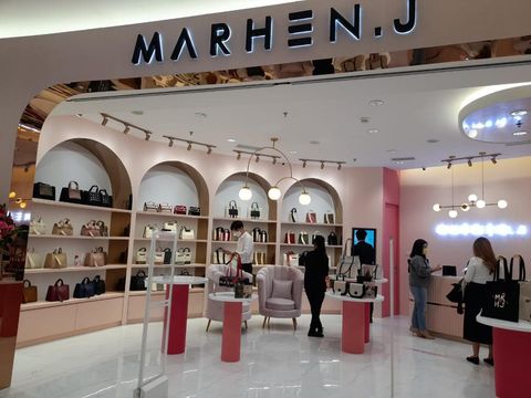 Official store Marhen. J di Senayan City