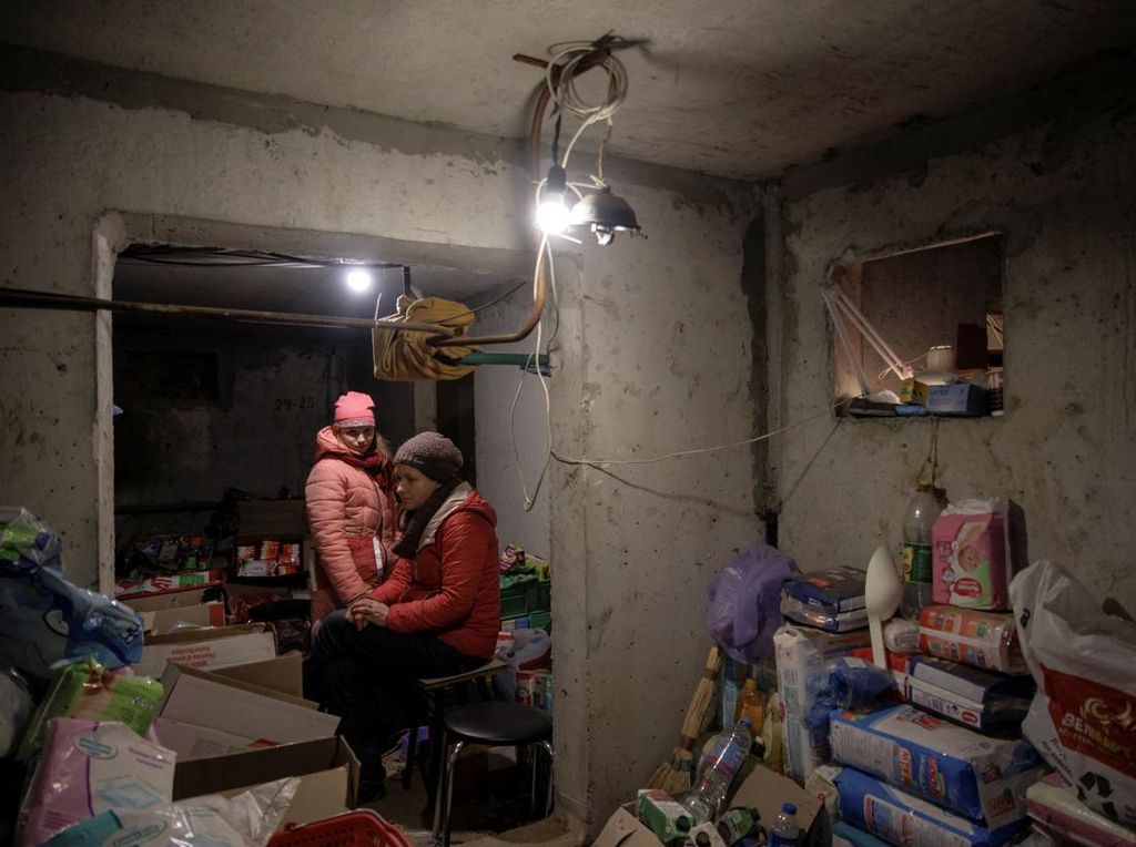 Melihat Bunker Tempat Sembunyi Warga Ukraina dari Hujan Bom