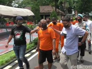 14 Orang Ditangkap Gegara Terjerat Narkotika-Miras di Subang 14 Orang Ditangkap Gegara Terjerat Narkotika-Miras di Subang
