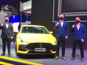 Sedan Morris Garage 5 GT Dijual Mulai Rp 339,9 Juta Sedan Morris Garage 5 GT Dijual Mulai Rp 339,9 Juta