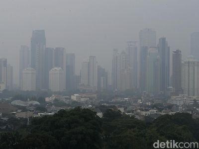 Terburuk ke-4 Dunia, Jakarta Berselimut Kabut Polusi