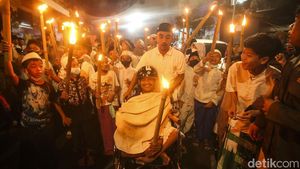 Semarak Pawai Obor Sambut Bulan Penuh Berkah