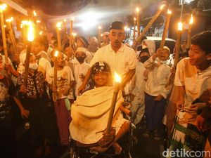 Semarak Pawai Obor Sambut Bulan Penuh Berkah