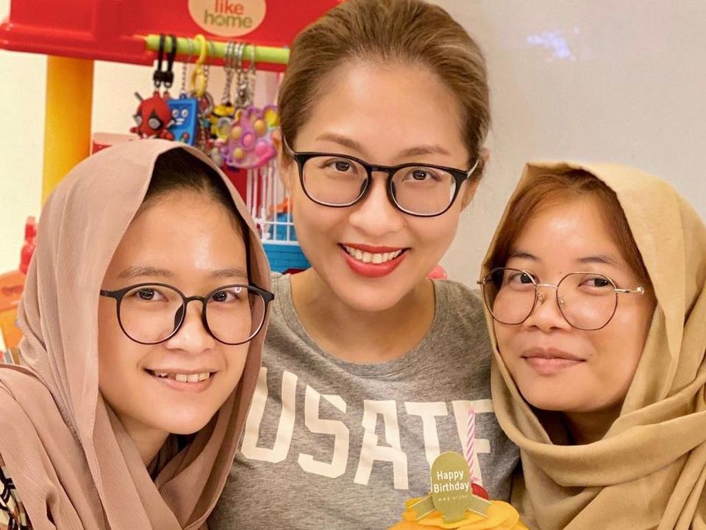 Aktris Hong Kong Ini Gunakan Pembalut Agar Tidak Diganggu Setan Aktris Hong Kong Ini Gunakan Pembalut Agar Tidak Diganggu Setan