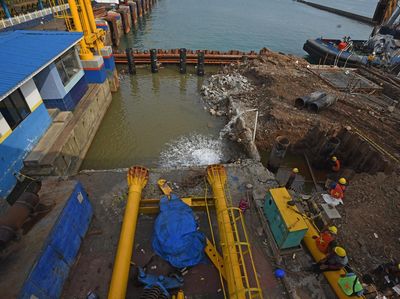 Biar Mudik Maksimal, Pelabuhan Merak Dilebarkan