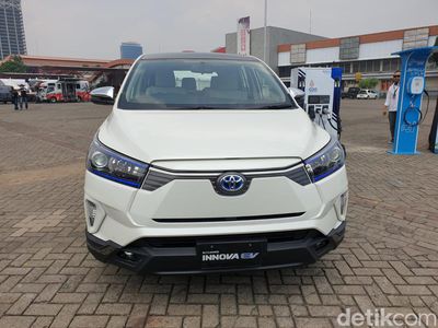Ini Dia Wujudnya! Penampakan Pertama Toyota Kijang Innova Listrik