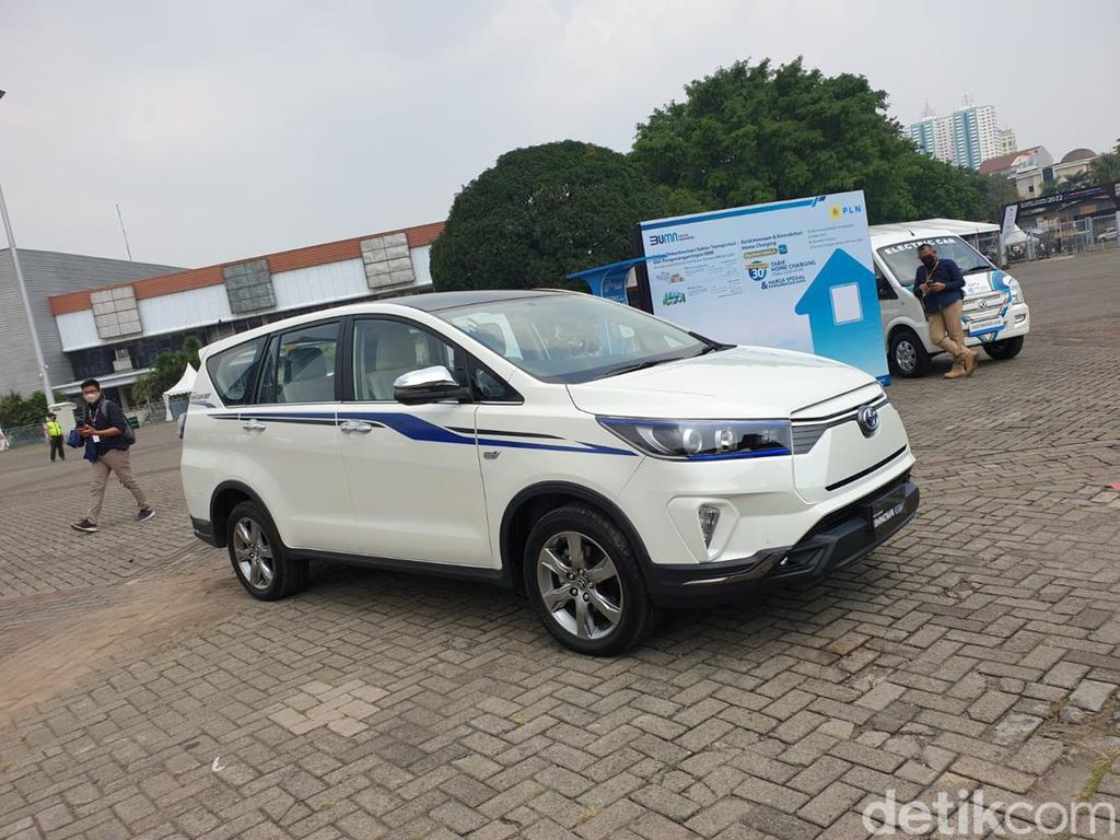 Innova Listrik Hadir, Bagaimana dengan Kijang Innova Hybrid? Innova Listrik Hadir, Bagaimana dengan Kijang Innova Hybrid?