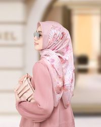 Jadi Favorit Selebriti, Ini Brand Hijab Ternama Asal Indonesia Yang ...