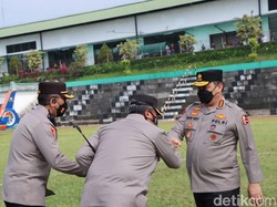 Tren COVID-19 Melandai, Wakapolri Imbau Warga Jangan Euforia